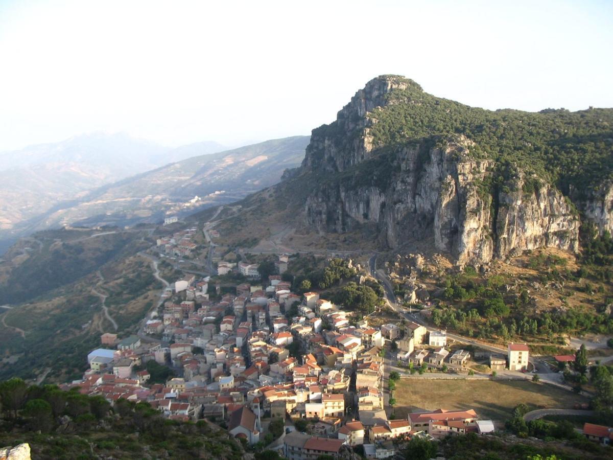 Fontana Seri Ulassai Екстериор снимка